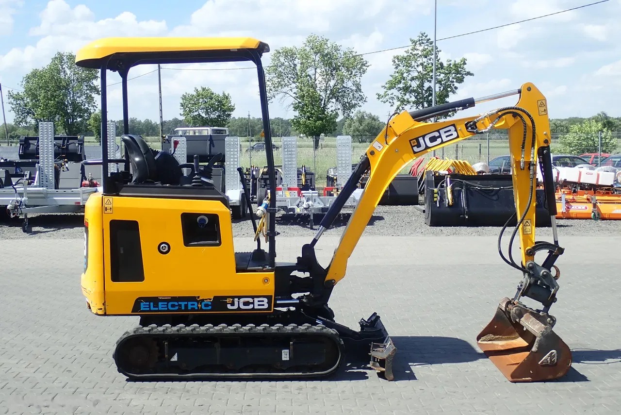 2019 JCB 19C-1 E, 1 017 mth, dovoz Skladem v EU — foto 6 z 19