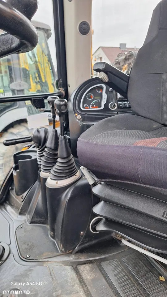 2015 JCB 3CX, 5 220 mth, dovoz Skladem v EU — foto 5 z 6