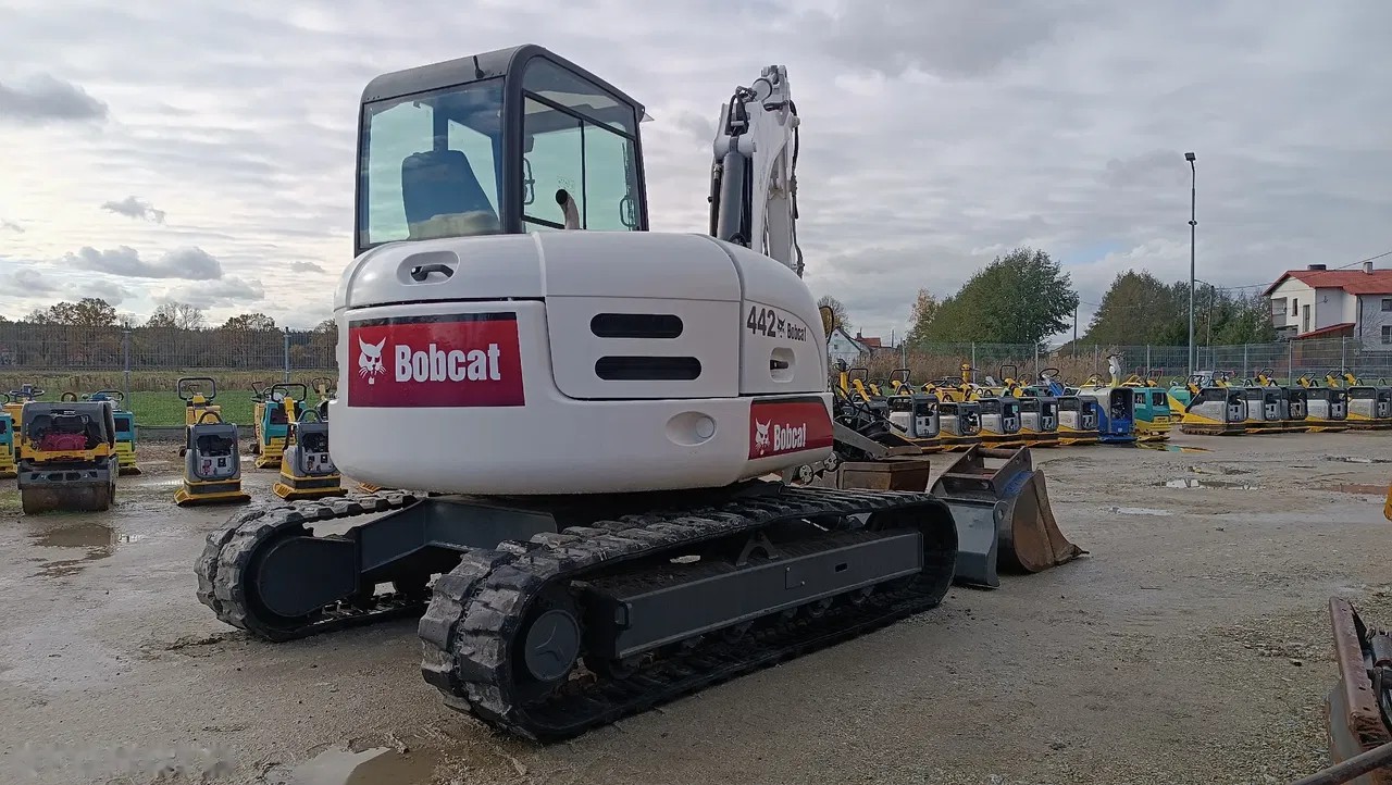 2004 Bobcat 442, 7 680 mth, dovoz Skladem v EU — foto 6 z 13