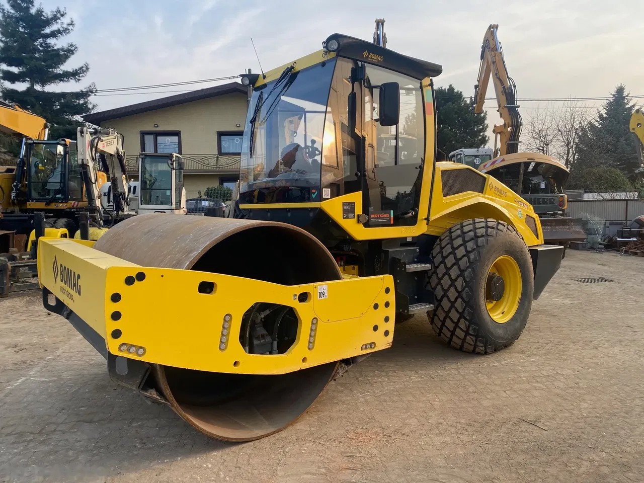 2022 Bomag, 516 mth, dovoz Skladem v EU — foto 3 z 24