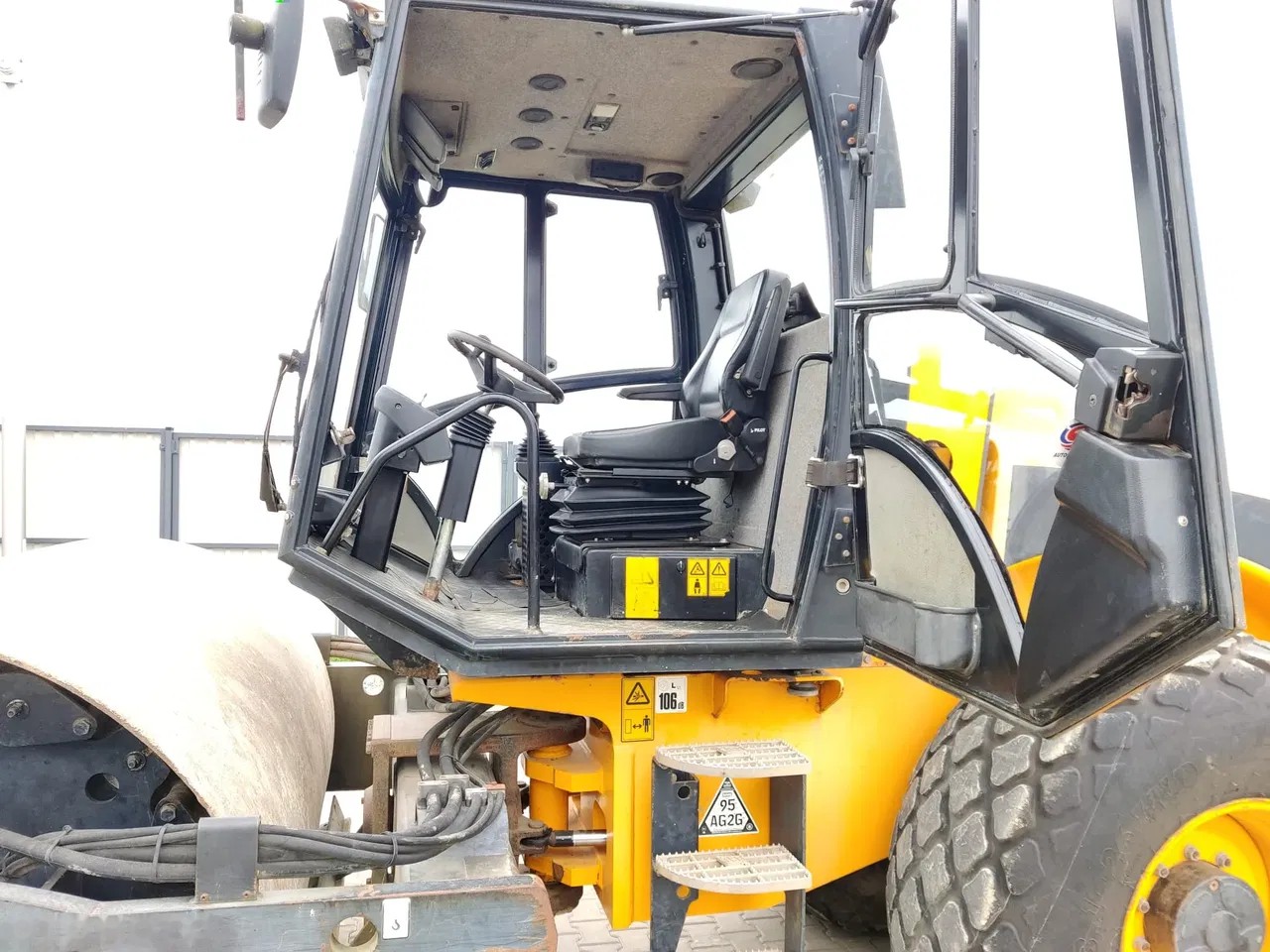 2012 JCB VM132, 3 401 mth, dovoz Skladem v EU — foto 4 z 24