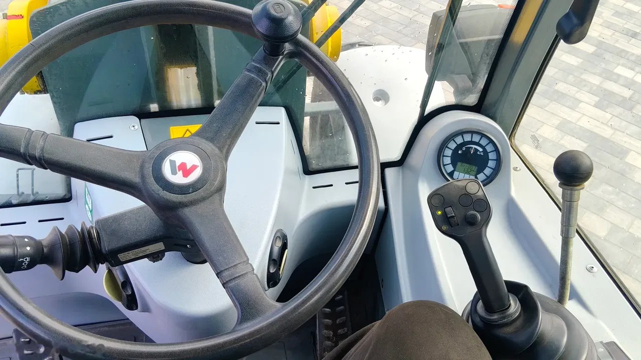 2012 Kramer 850, 9 500 mth, dovoz Skladem v EU — foto 10 z 11