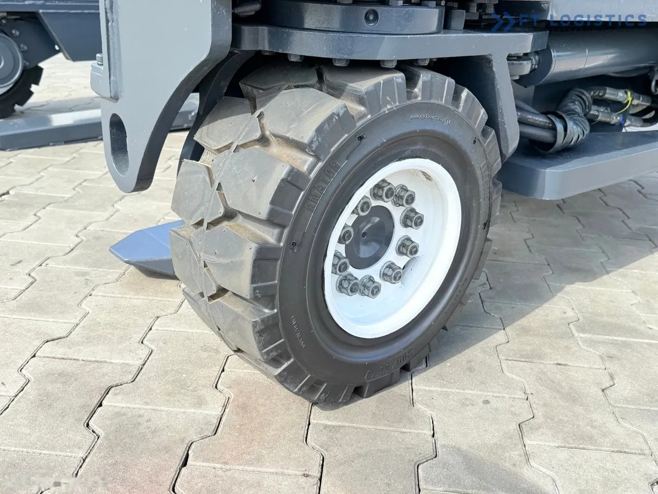2016 Combilift C3500, 6 779 mth, dovoz Skladem v EU — foto 4 z 24
