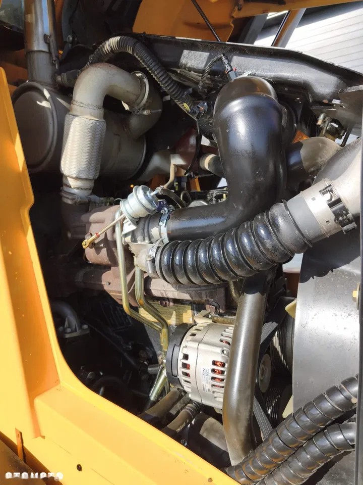 2017 JCB 3CX, dovoz Skladem v EU — foto 10 z 10