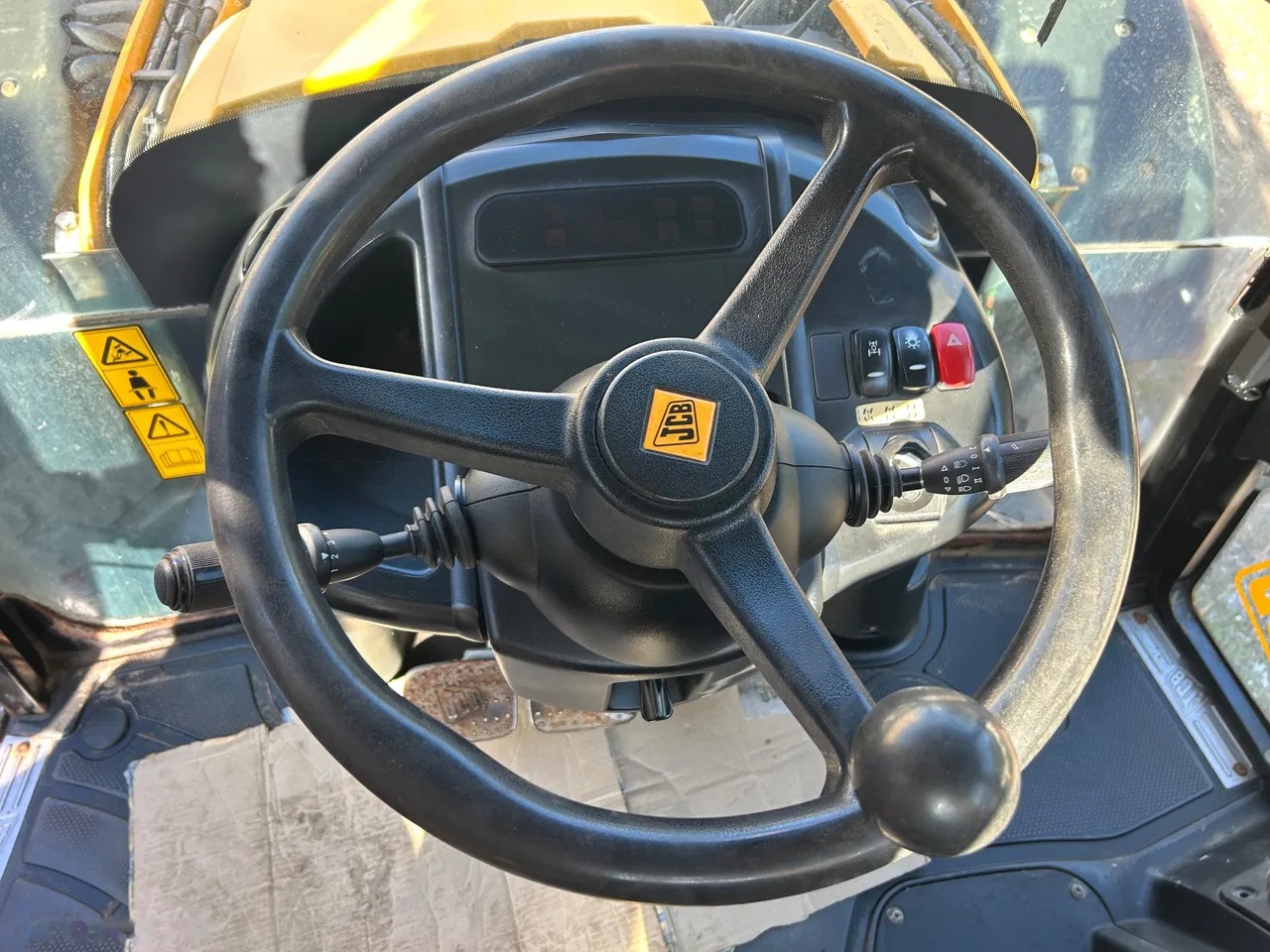 2012 JCB 4 CX, 8 005 mth, dovoz Skladem v EU — foto 13 z 15
