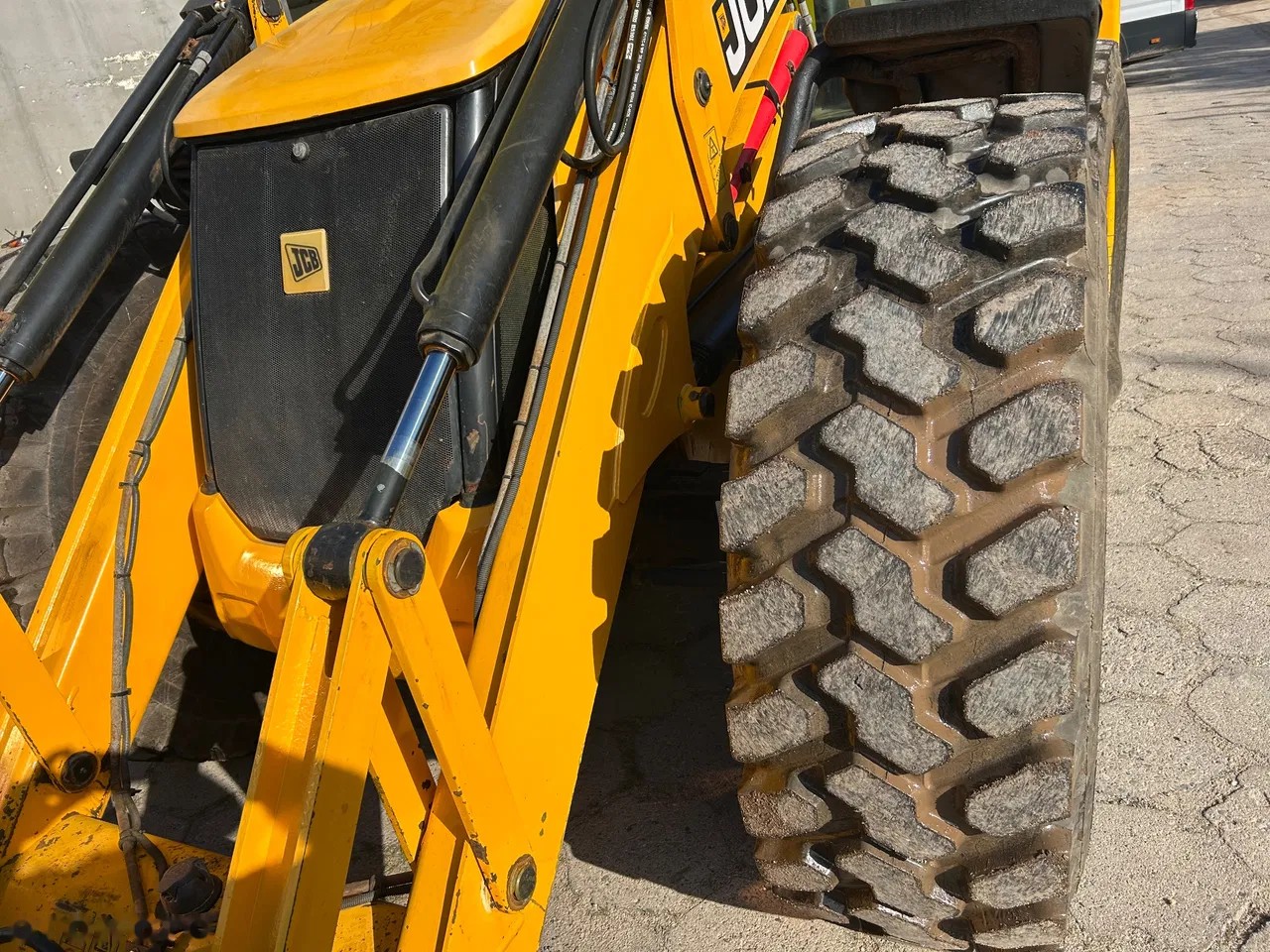 2012 JCB 4 CX, 8 005 mth, dovoz Skladem v EU — foto 3 z 15