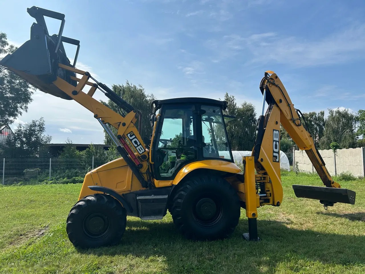 2004 JCB 3CX Contractor, 14 300 mth, dovoz Skladem v EU — foto 4 z 13