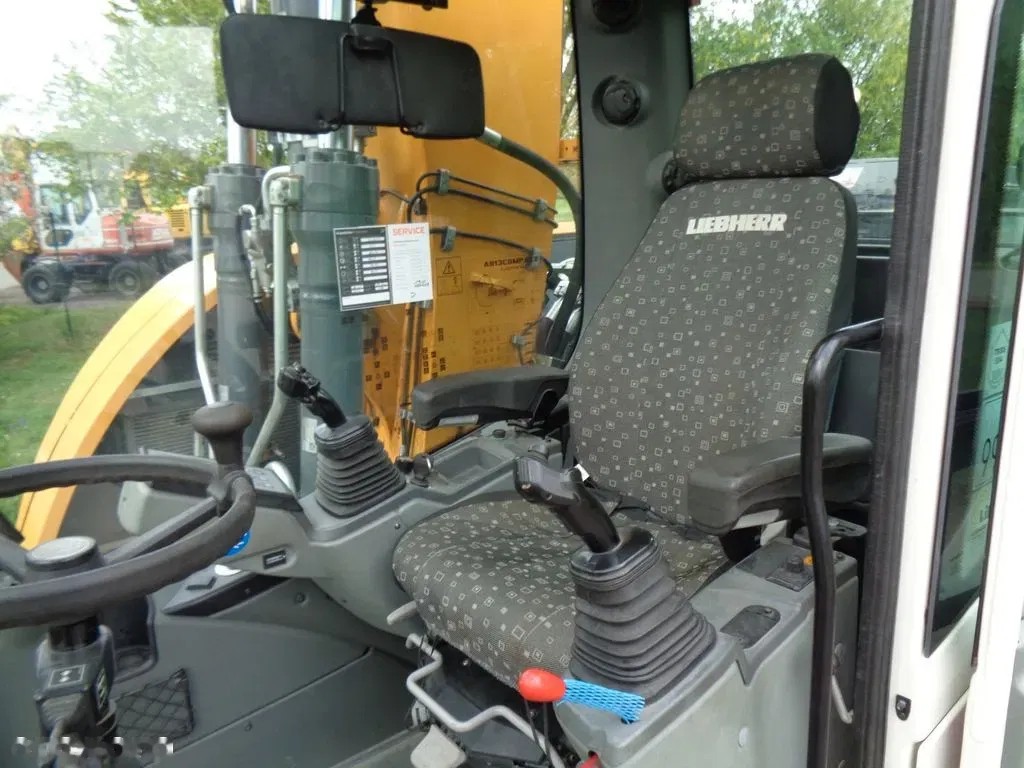 2021 Liebherr 913, 3 335 mth, dovoz Skladem v EU — foto 6 z 19