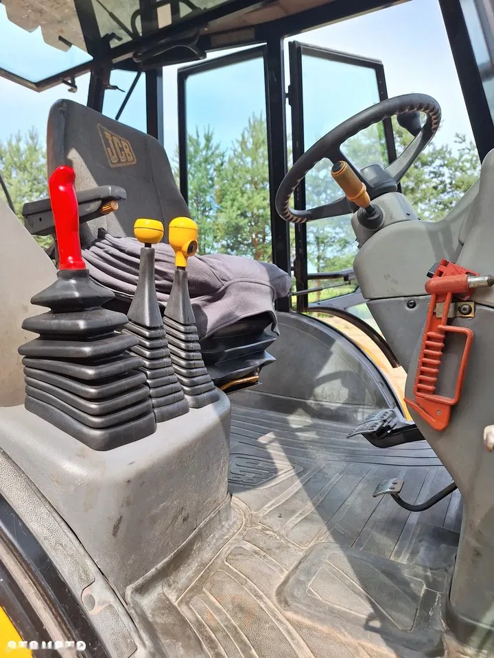 2002 JCB 3CX, dovoz Skladem v EU — foto 5 z 7