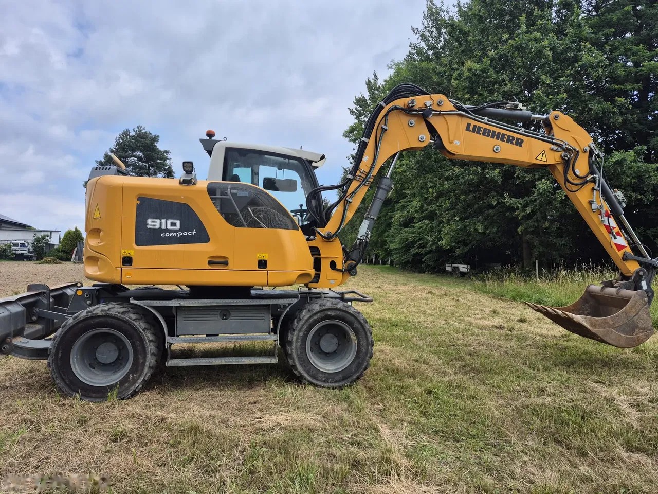2018 Liebherr 910, dovoz Skladem v EU — foto 1