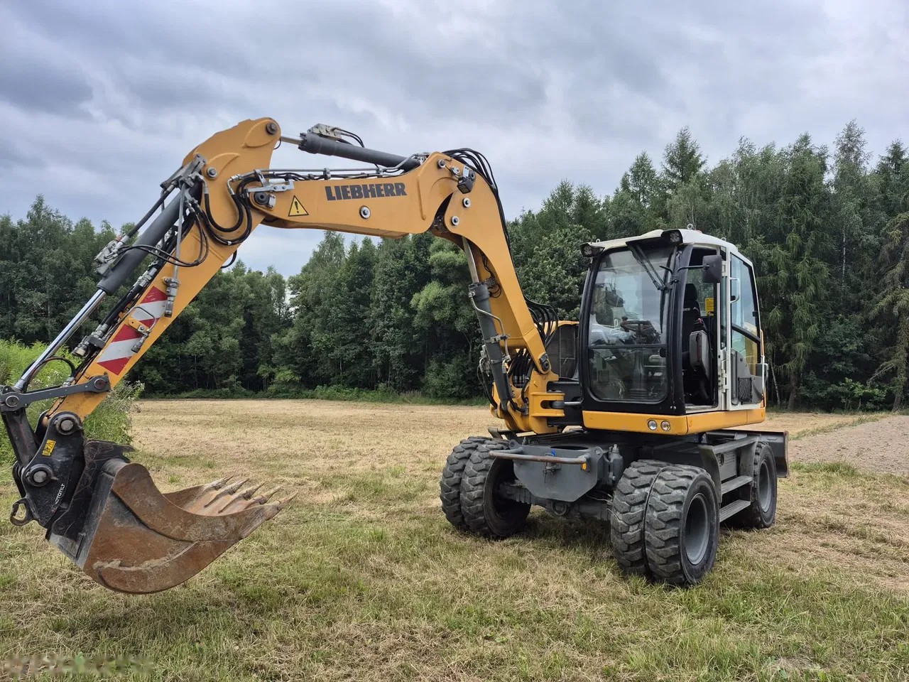 2018 Liebherr 910, dovoz Skladem v EU — foto 4 z 19