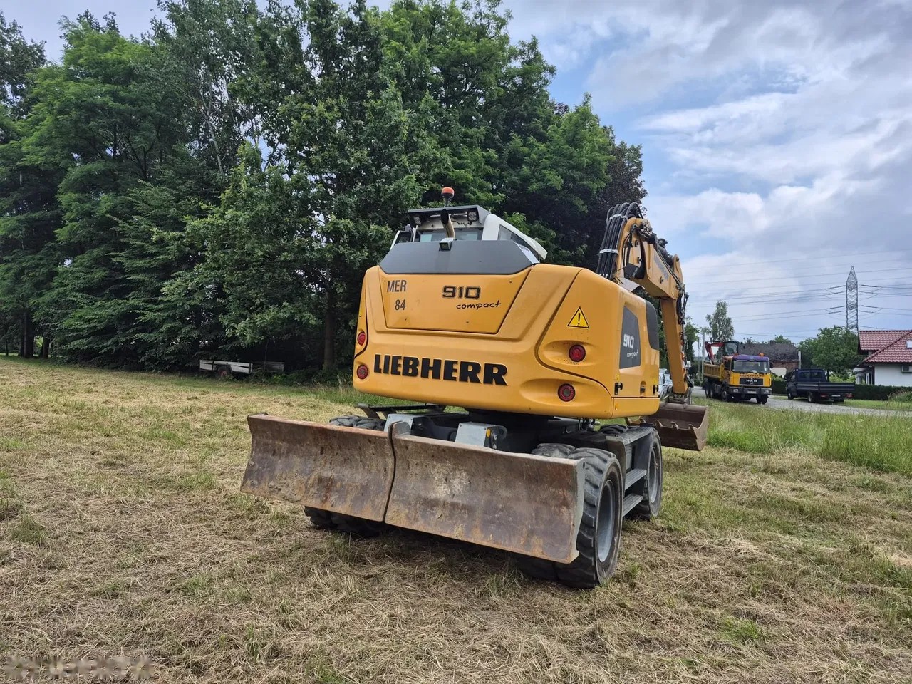 2018 Liebherr 910, dovoz Skladem v EU — foto 9 z 19