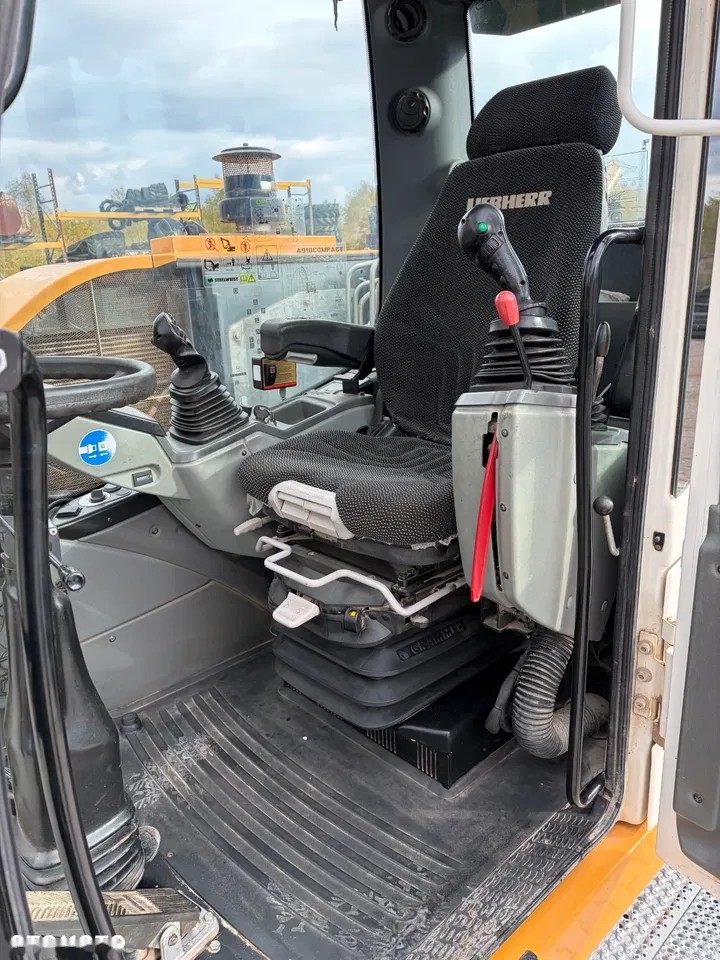 2016 Liebherr A910, 10 720 mth, dovoz Skladem v EU — foto 10 z 17