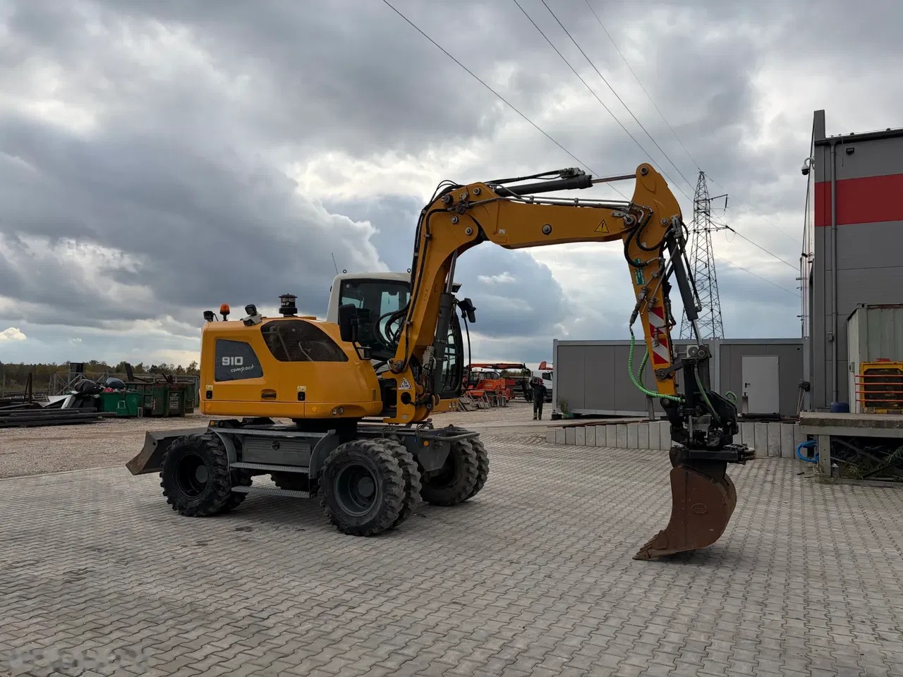 2016 Liebherr A910, 10 720 mth, dovoz Skladem v EU — foto 6 z 17
