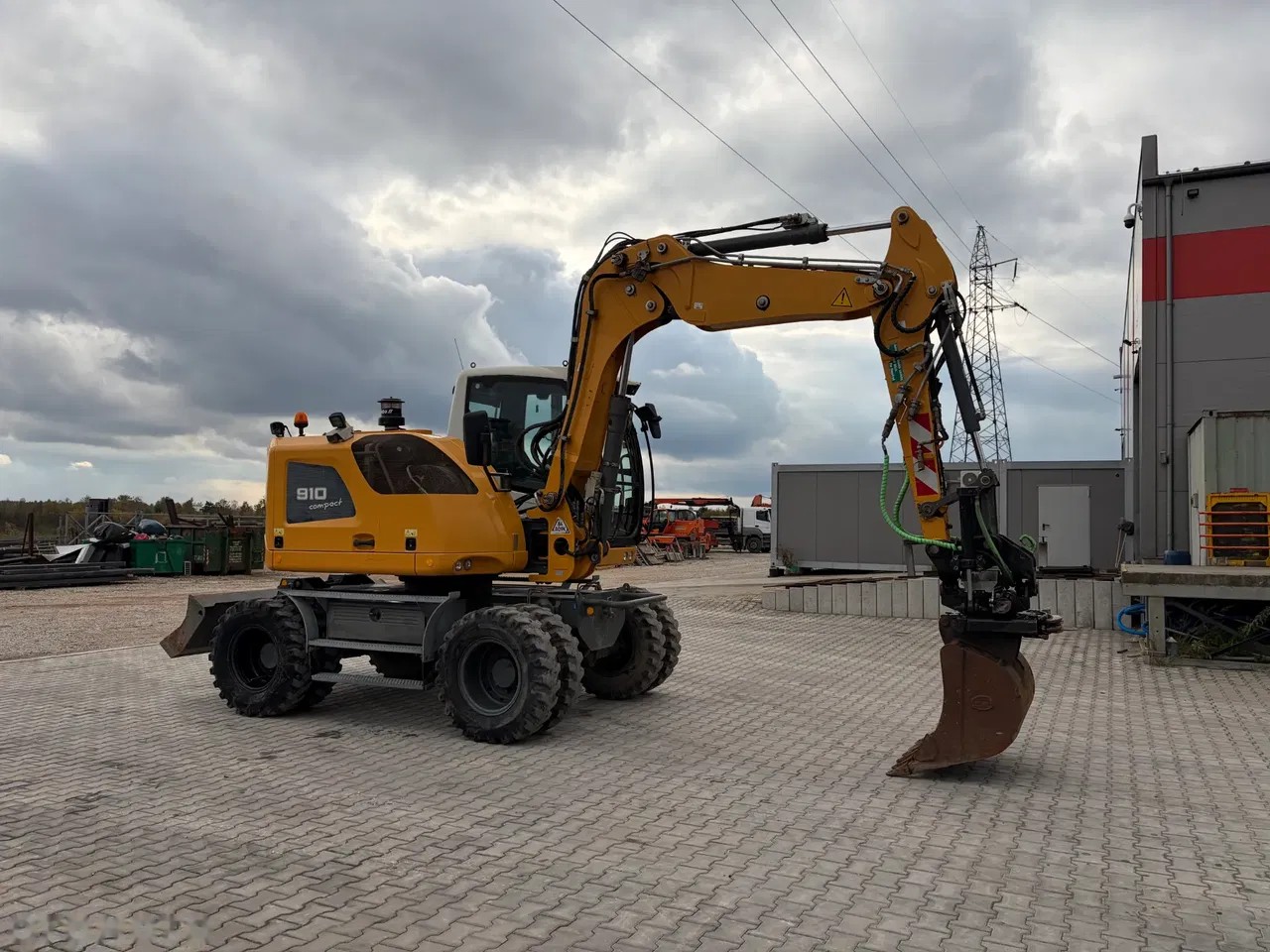 2016 Liebherr A910, 10 720 mth, dovoz Skladem v EU — foto 7 z 17