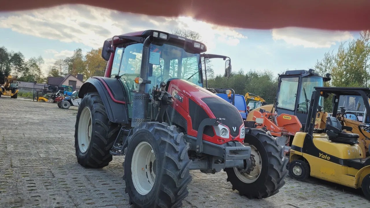 2016 Valtra N93, 7 265 mth, dovoz Skladem v EU — foto 2 z 14