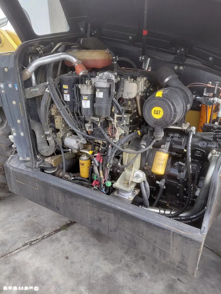 2016 Caterpillar TH337C, 5 245 mth, dovoz Skladem v EU — foto 16 z 24
