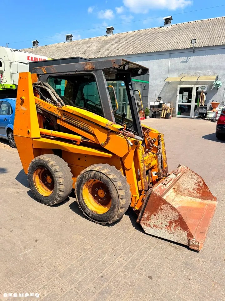 2000 Case Ih 1840, dovoz Skladem v EU — foto 1