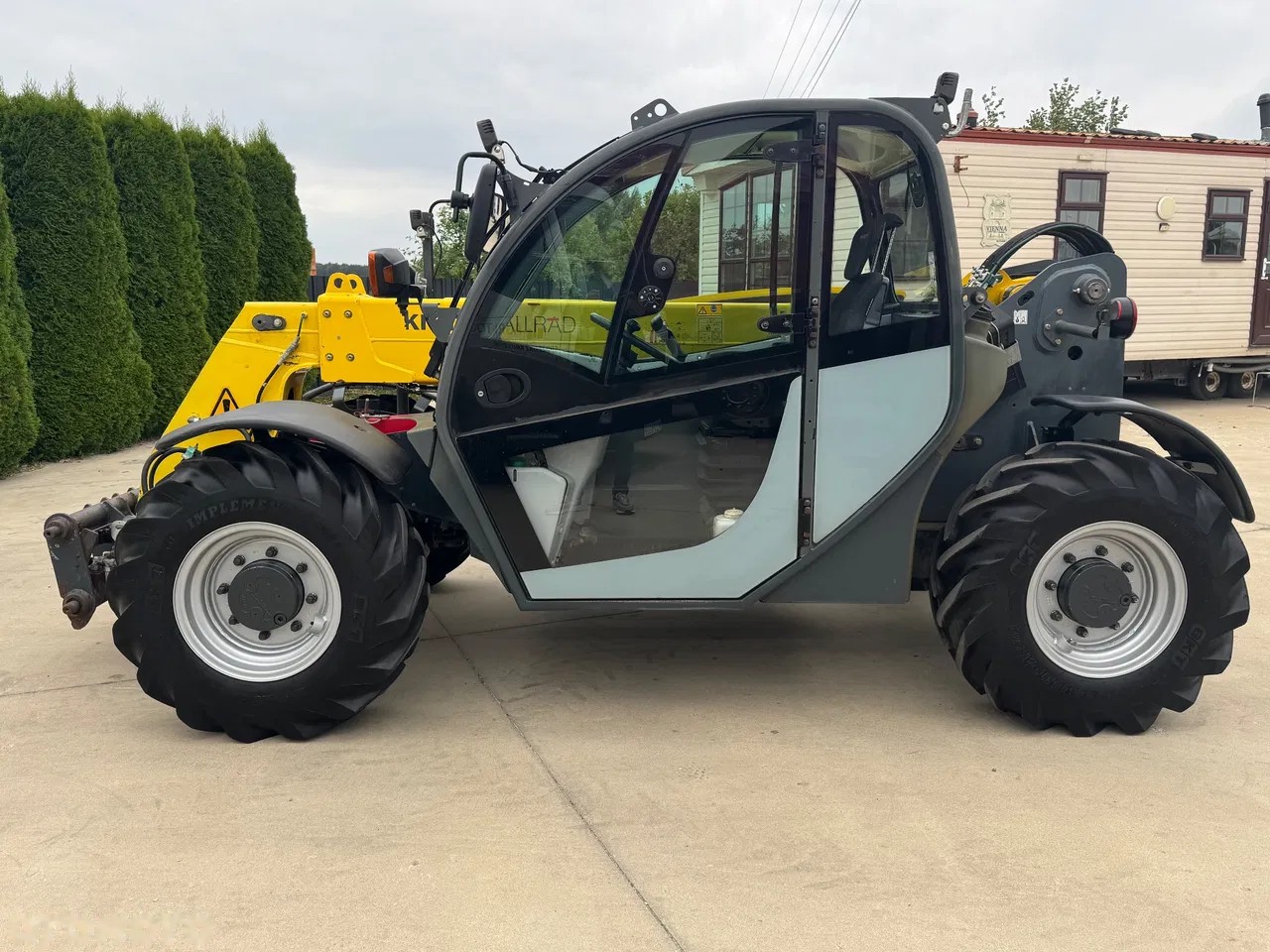 2012 Kramer 2506, 6 350 mth, dovoz Skladem v EU — foto 9 z 21