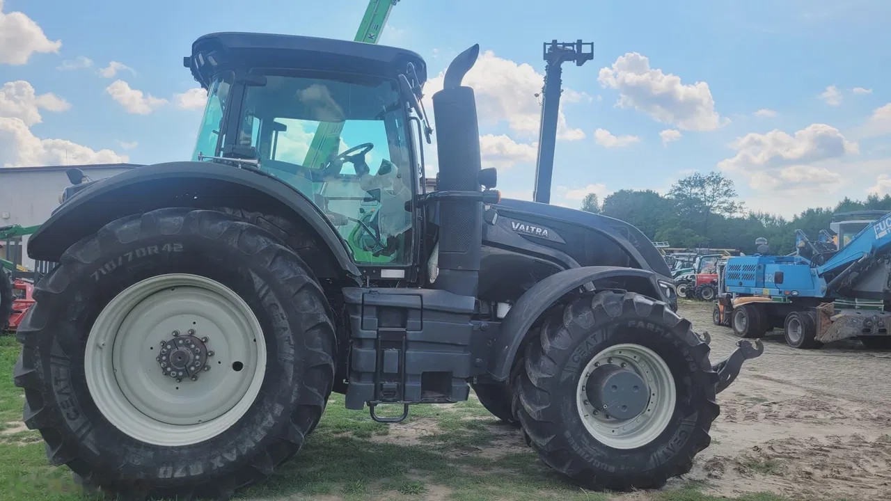 2016 Valtra S274, 1 076 mth, dovoz Skladem v EU — foto 6 z 19