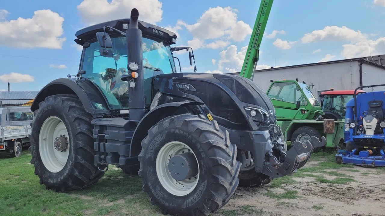 2016 Valtra S274, 1 076 mth, dovoz Skladem v EU — foto 7 z 19