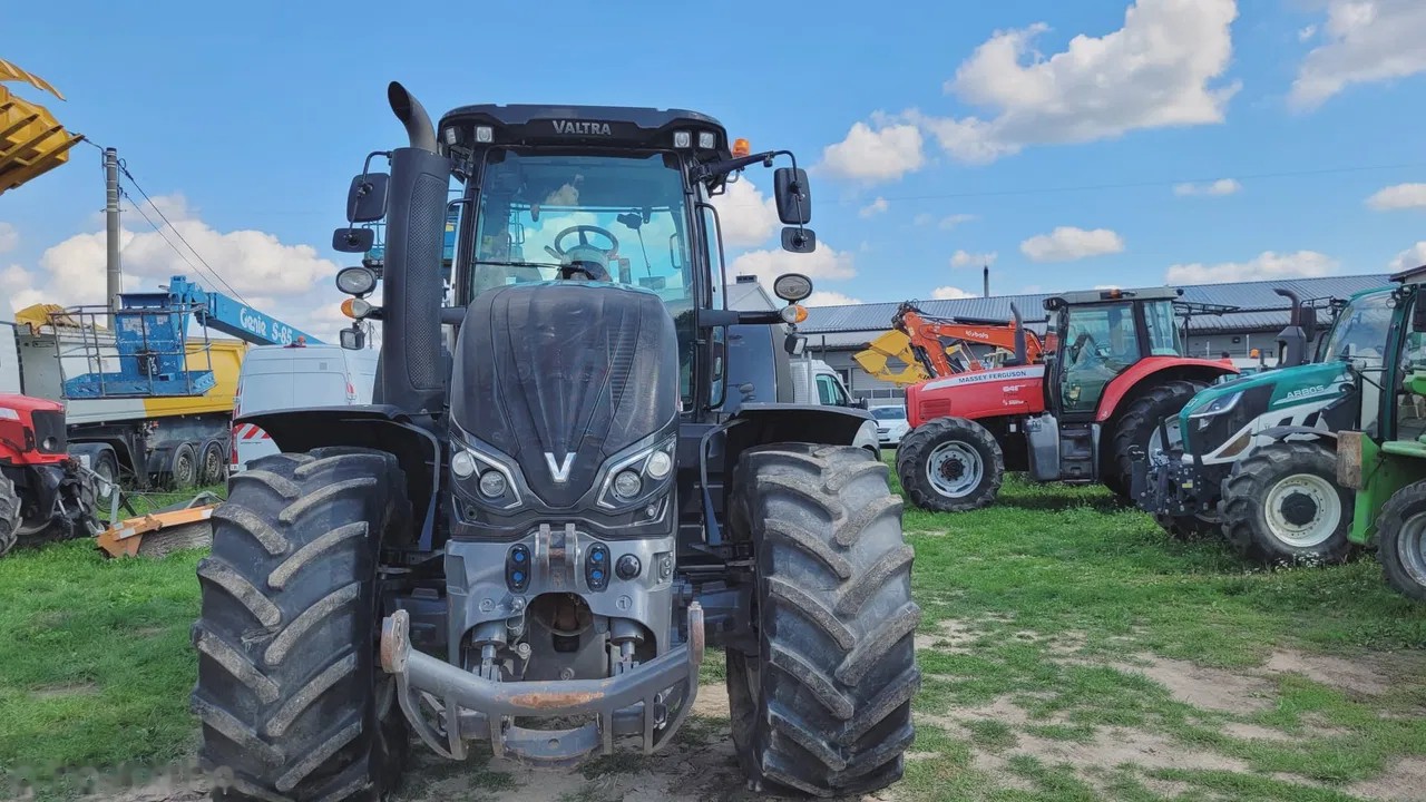 2016 Valtra S274, 1 076 mth, dovoz Skladem v EU — foto 8 z 19
