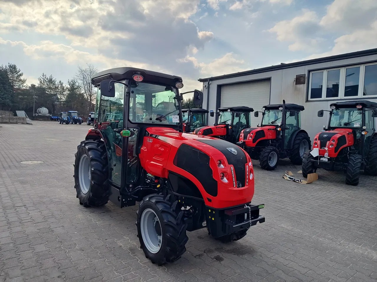 2026 Antonio Carraro AV 2.85N BASIC, 1 mth, dovoz Skladem v EU — foto 2 z 20