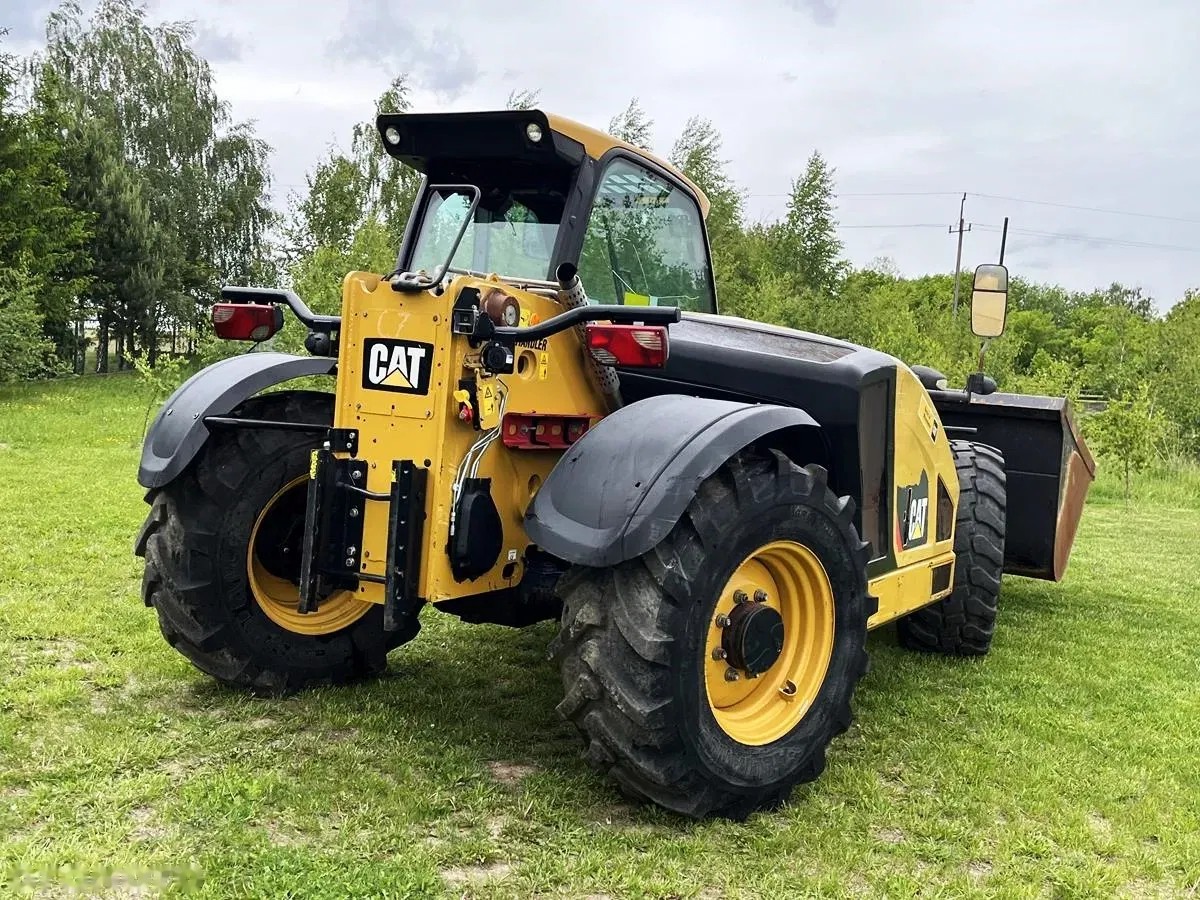 2018 Caterpillar TH357D AG HANDLER, 4 176 mth, dovoz Skladem v EU — foto 4 z 15