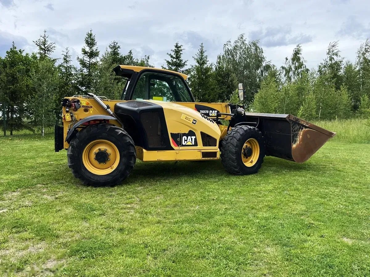 2018 Caterpillar TH357D AG HANDLER, 4 176 mth, dovoz Skladem v EU — foto 5 z 15