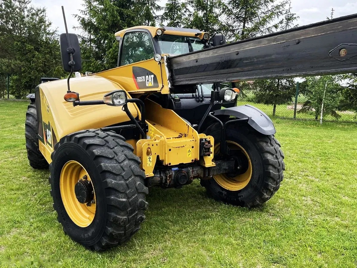 2018 Caterpillar TH357D AG HANDLER, 4 176 mth, dovoz Skladem v EU — foto 7 z 15