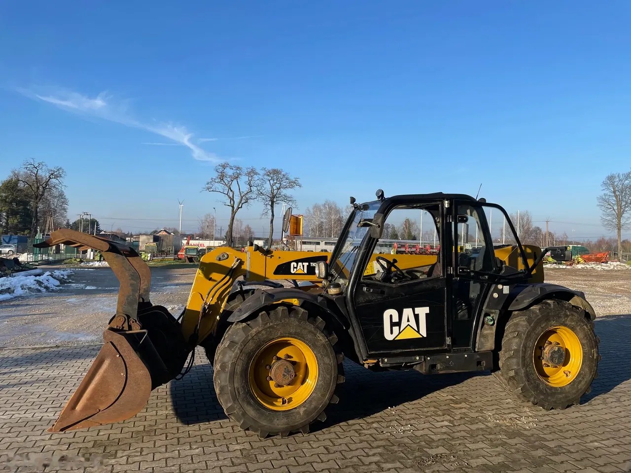 2011 Caterpillar TH 337, dovoz Skladem v EU — foto 2 z 17