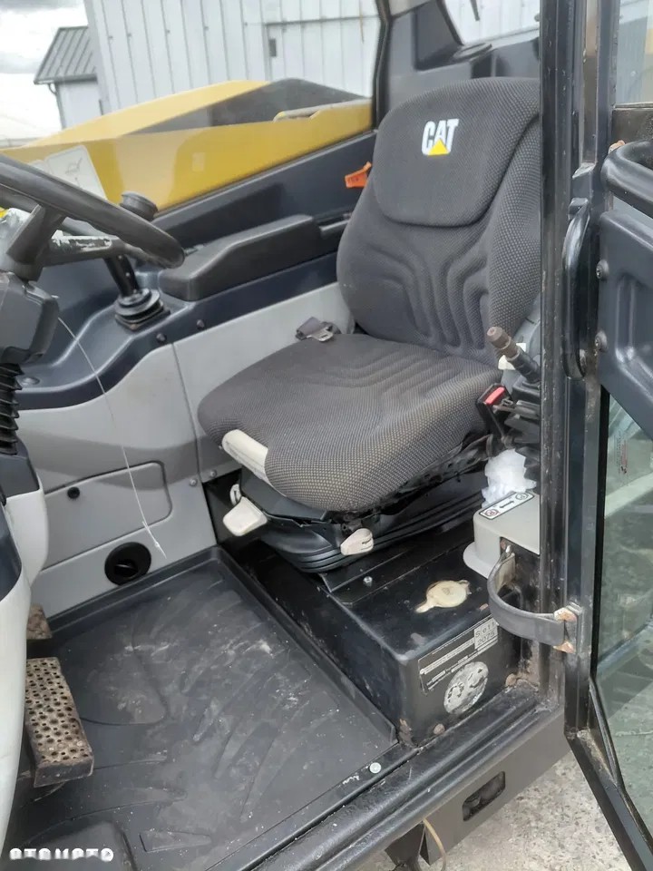2012 Caterpillar TH336, 7 599 mth, dovoz Skladem v EU — foto 9 z 13
