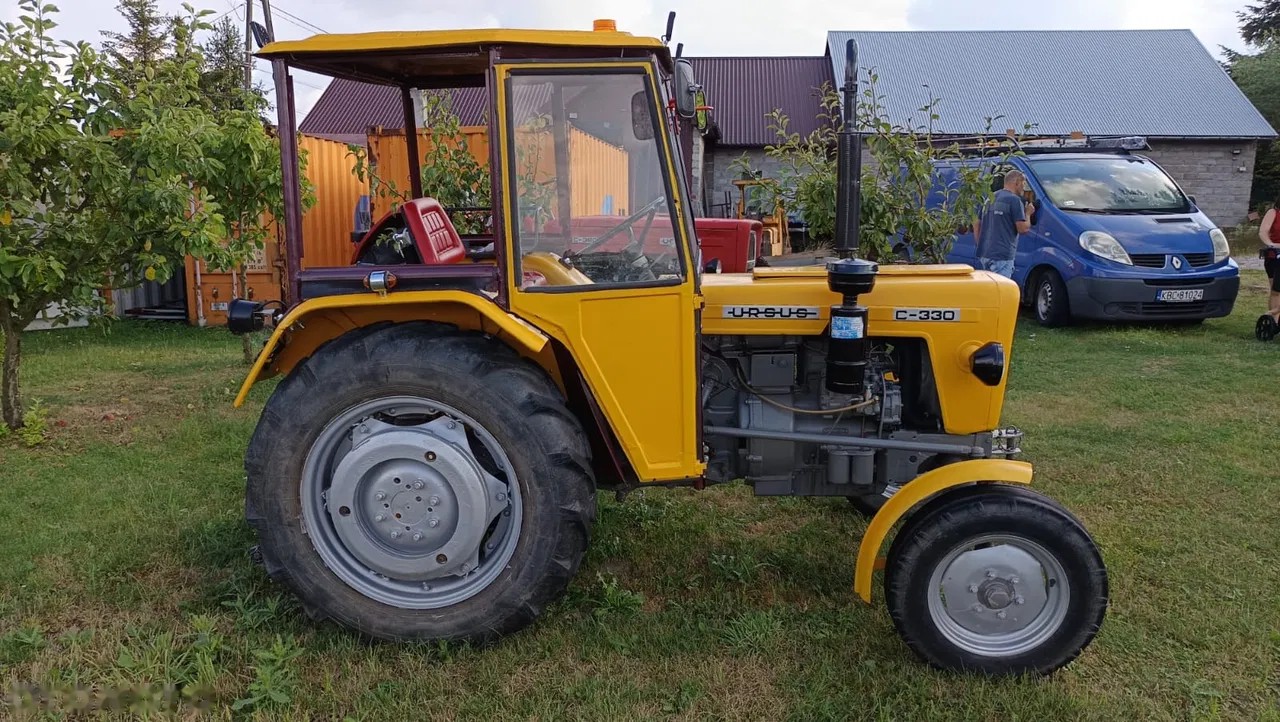 1982 Ls Traktor C 330, dovoz Skladem v EU — foto 1
