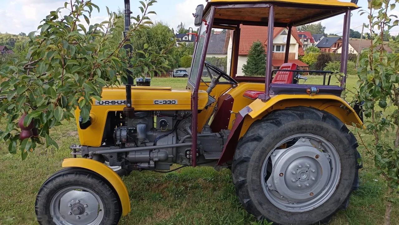 1982 Ls Traktor C 330, dovoz Skladem v EU — foto 2 z 5