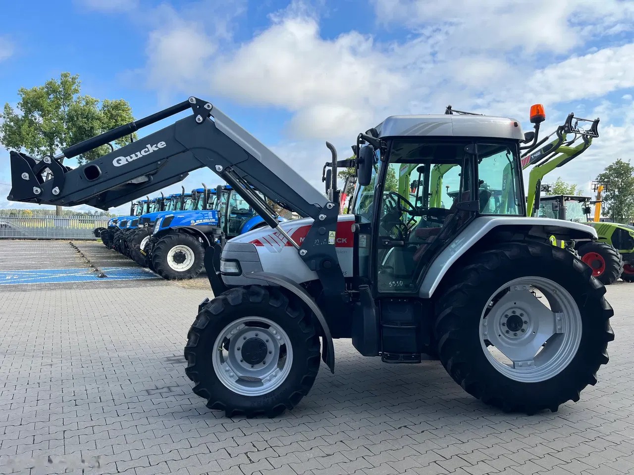 2007 Mccormick CX, 8 175 mth, dovoz Skladem v EU — foto 7 z 20