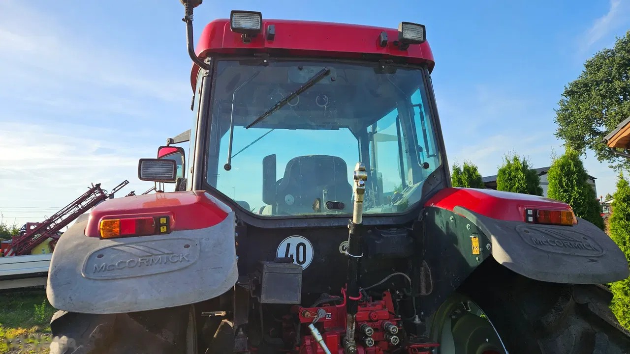 2002 Mccormick MC90, 8 000 mth, dovoz Skladem v EU — foto 13 z 17