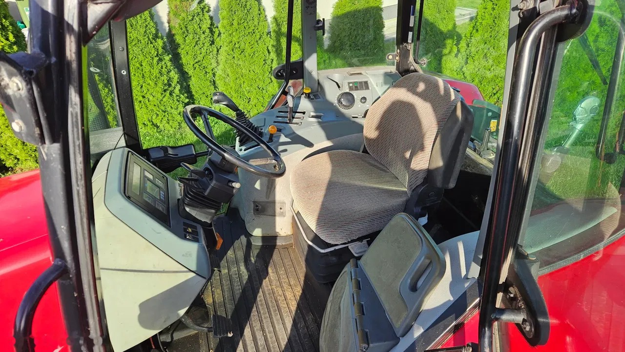 2002 Mccormick MC90, 8 000 mth, dovoz Skladem v EU — foto 7 z 17