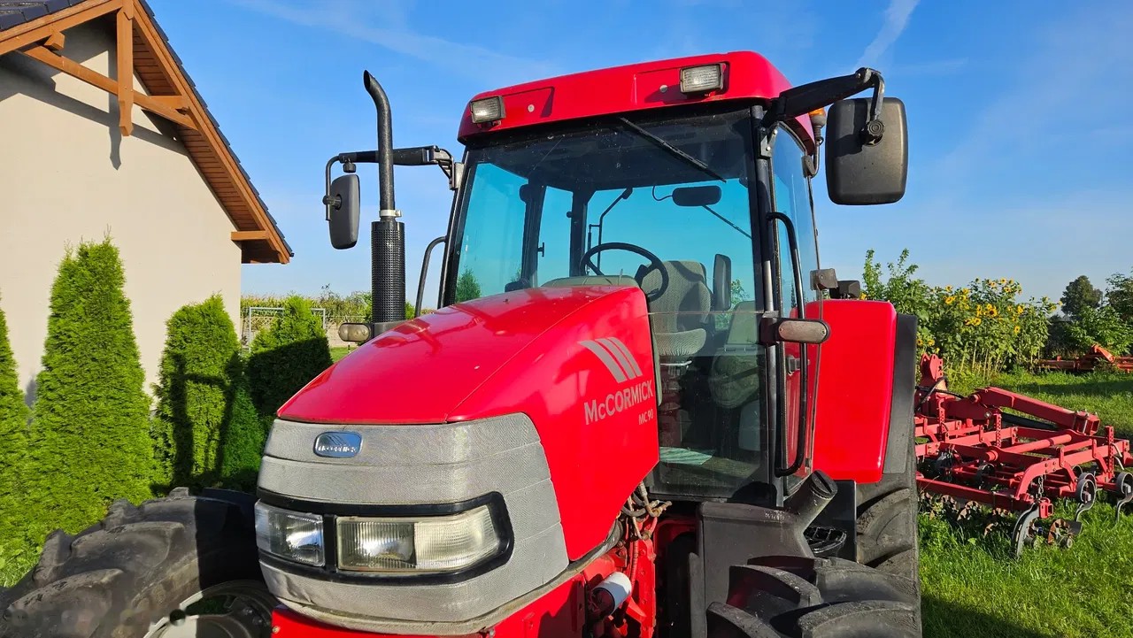 2002 Mccormick MC90, 8 000 mth, dovoz Skladem v EU — foto 9 z 17