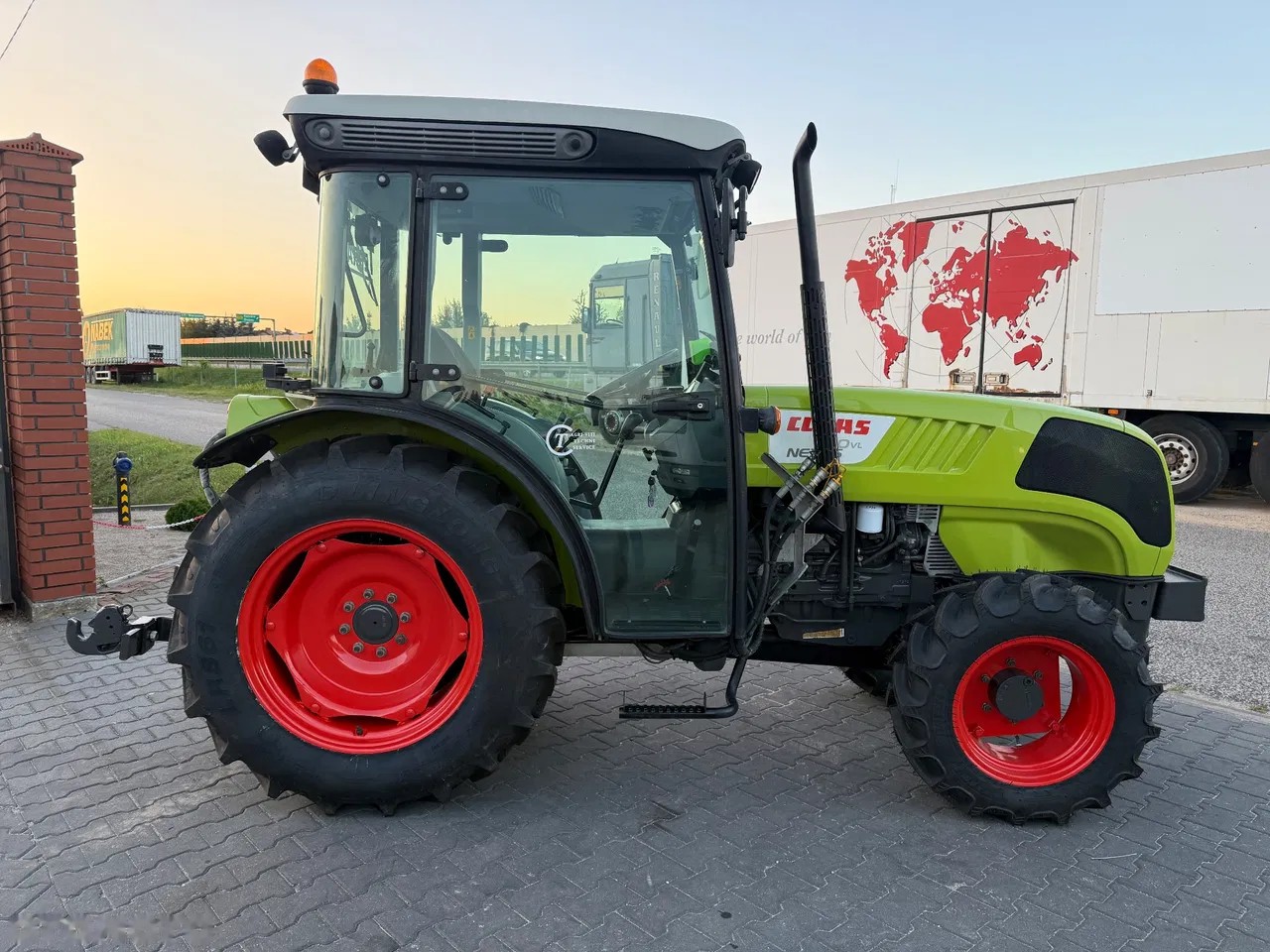 2014 Claas NEXOS, 3 647 mth, dovoz Skladem v EU — foto 5 z 11
