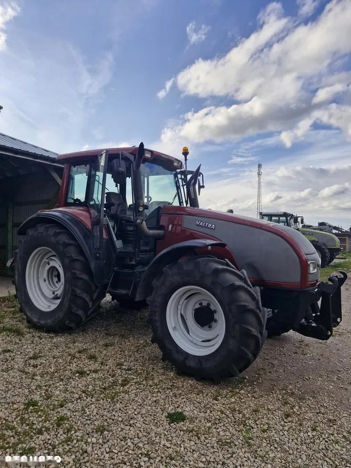 2005 Valtra T140, 9 529 mth, dovoz Skladem v EU — foto 3 z 21