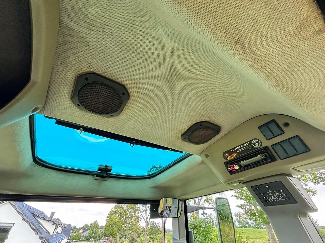 2009 Claas, 8 921 mth, dovoz Skladem v EU — foto 8 z 24