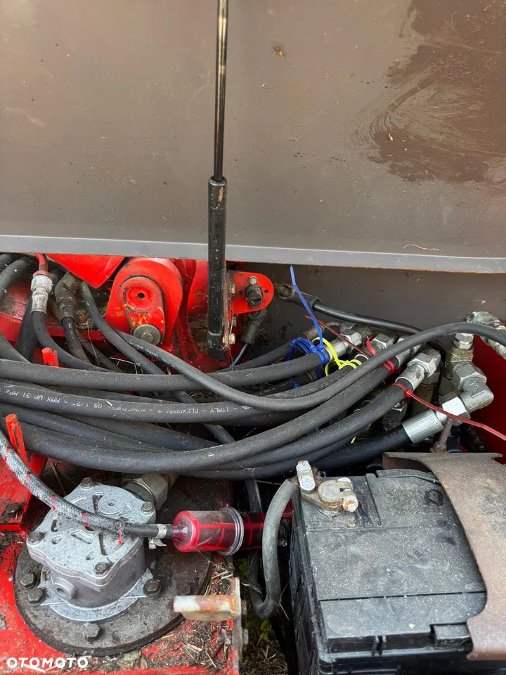 2002 Manitou MLT526 Compact, 8 600 mth, dovoz Skladem v EU — foto 13 z 15