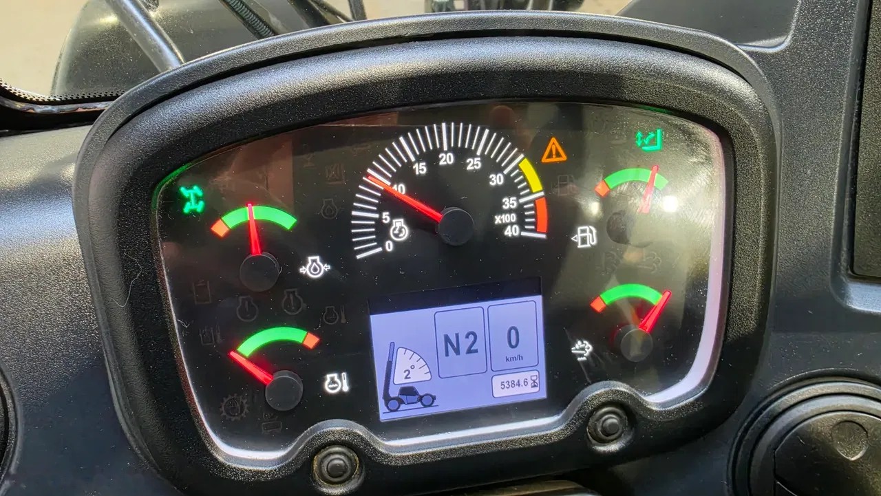 2018 Caterpillar TH, 4 500 mth, dovoz Skladem v EU — foto 5 z 12