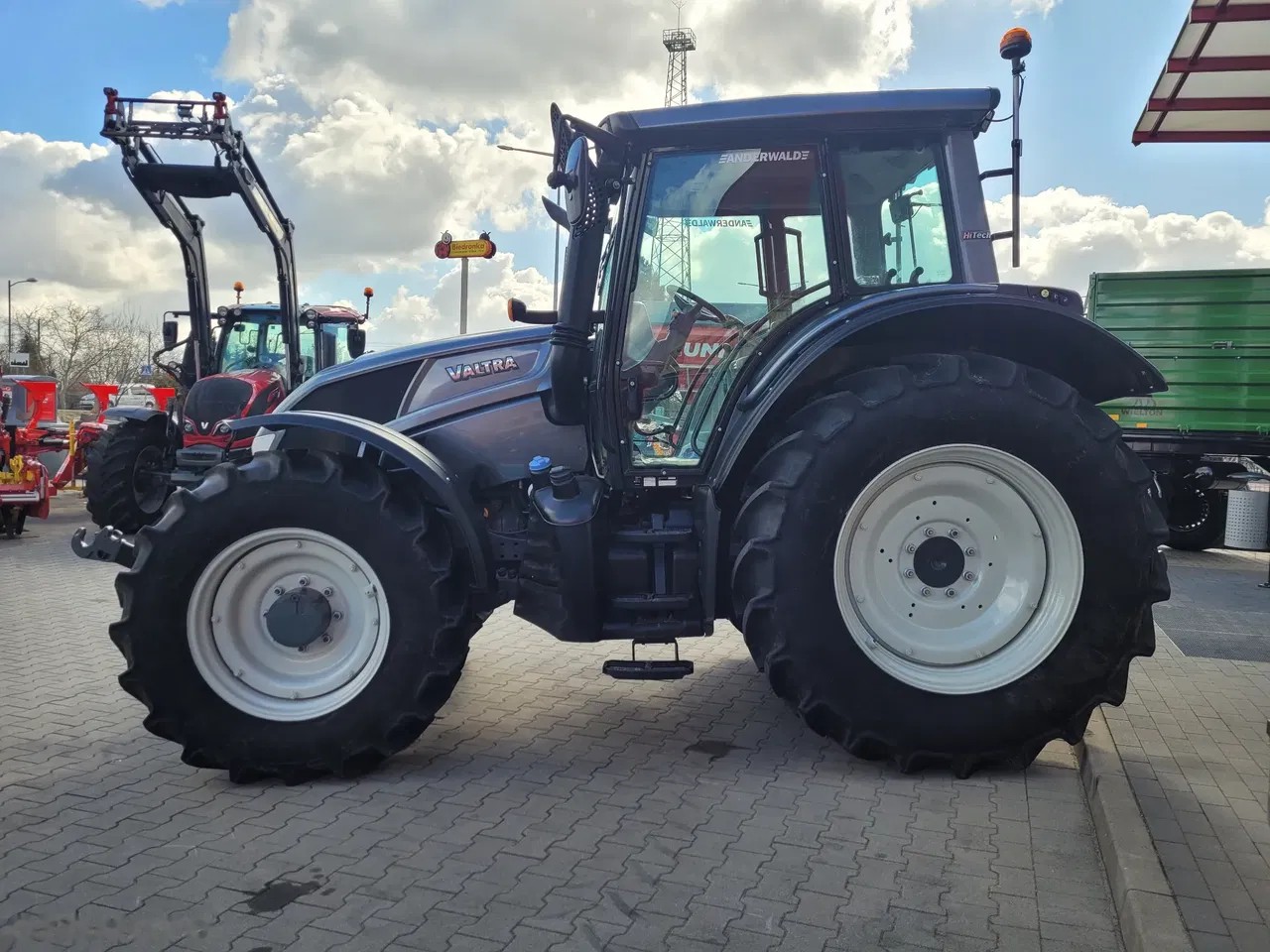 2014 Valtra N103.4, 3 500 mth, dovoz Skladem v EU — foto 9 z 18