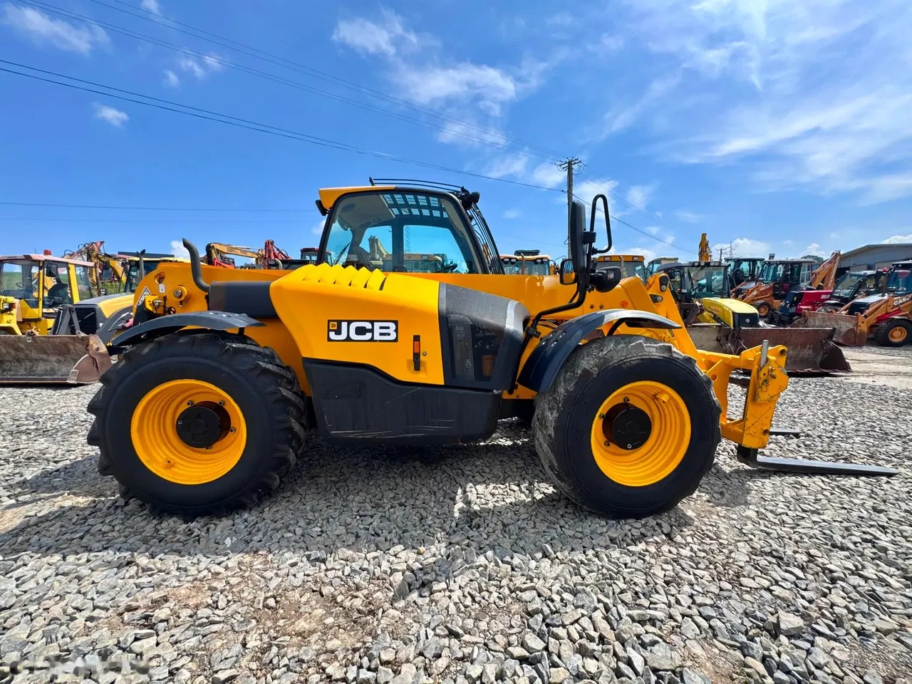 2017 JCB, dovoz Skladem v EU — foto 3 z 11