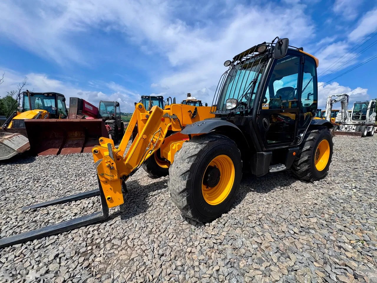2017 JCB, dovoz Skladem v EU — foto 6 z 11