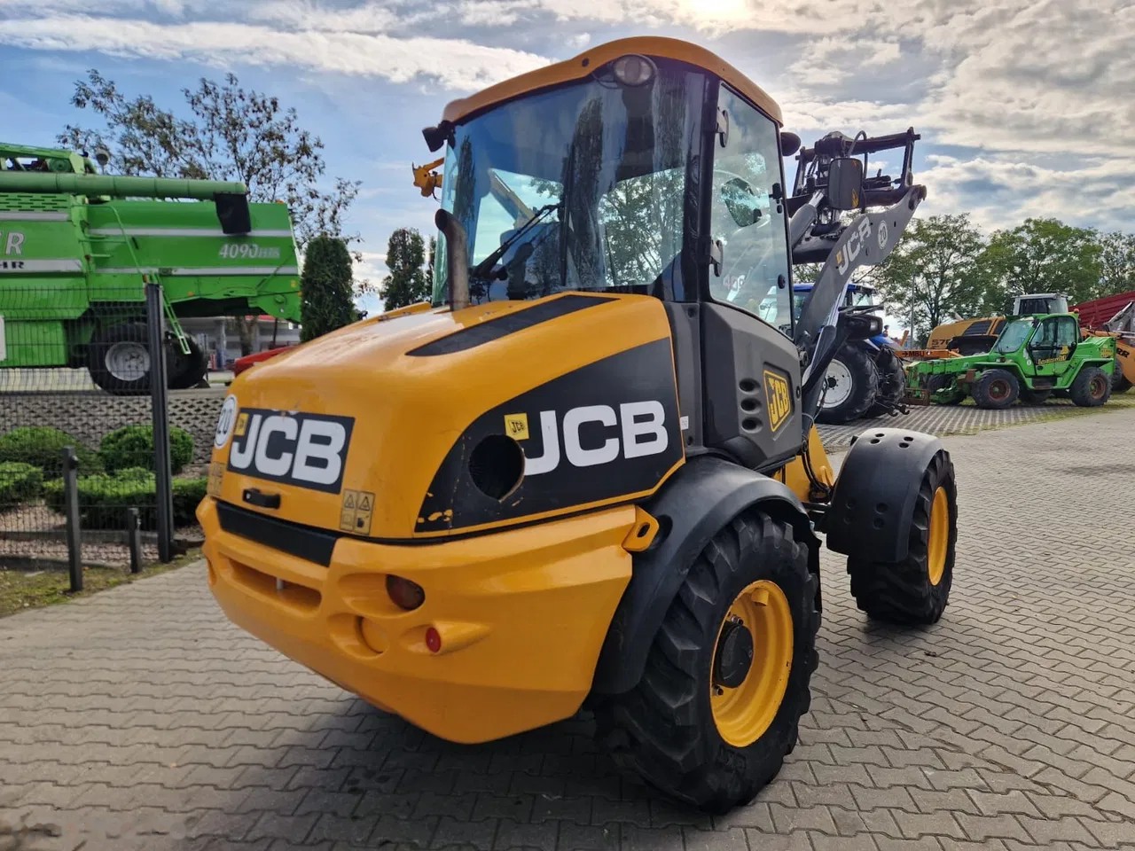 2010 JCB 409, dovoz Skladem v EU — foto 3 z 15
