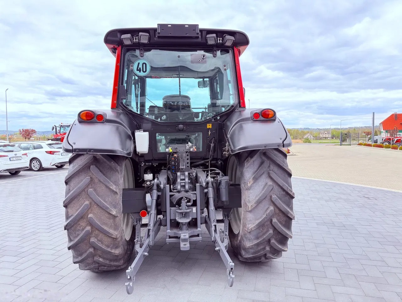 2013 Valtra, 4 100 mth, dovoz Skladem v EU — foto 5 z 12