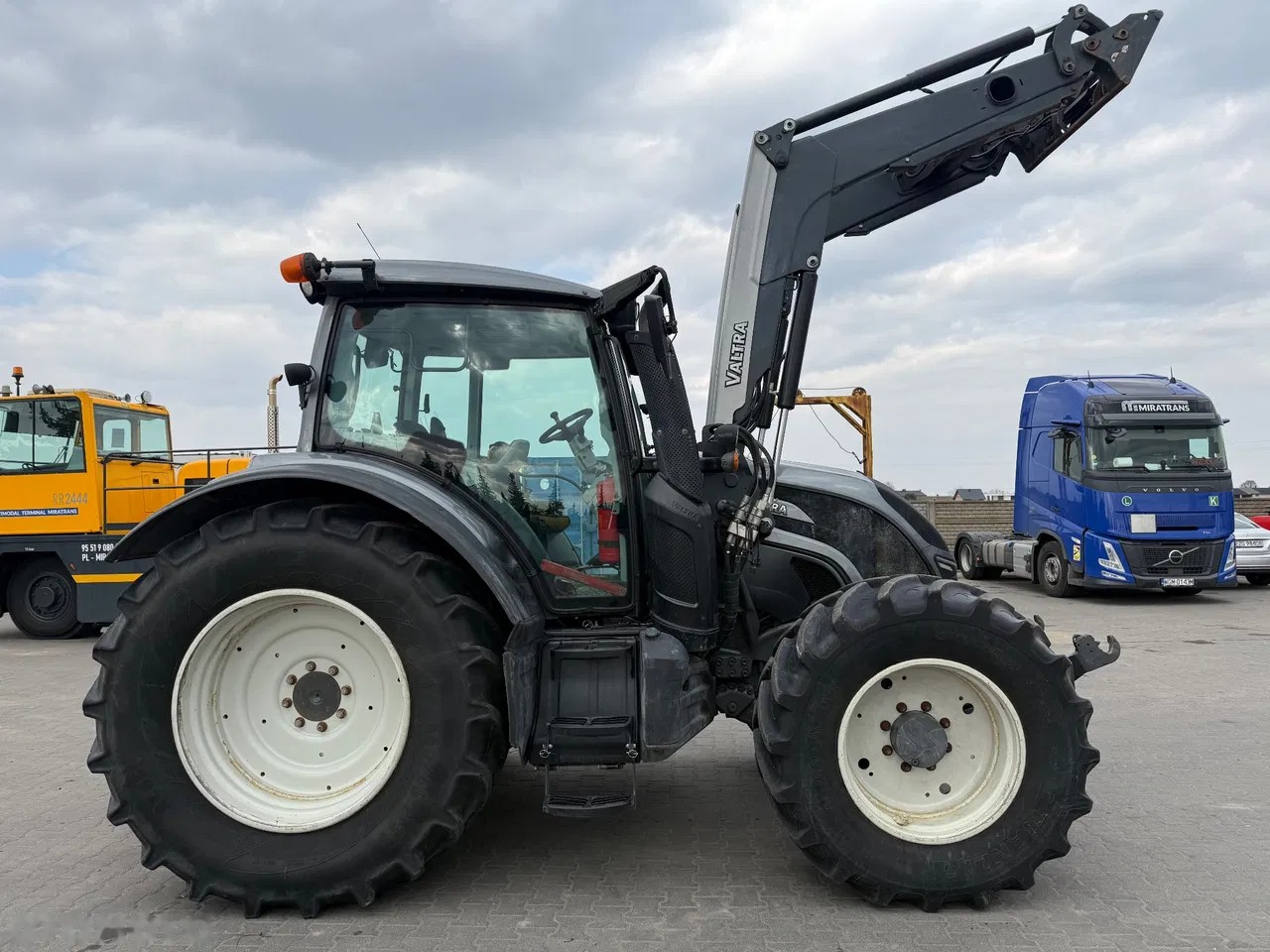 2017 Valtra N174, 7 000 mth, dovoz Skladem v EU — foto 6 z 21