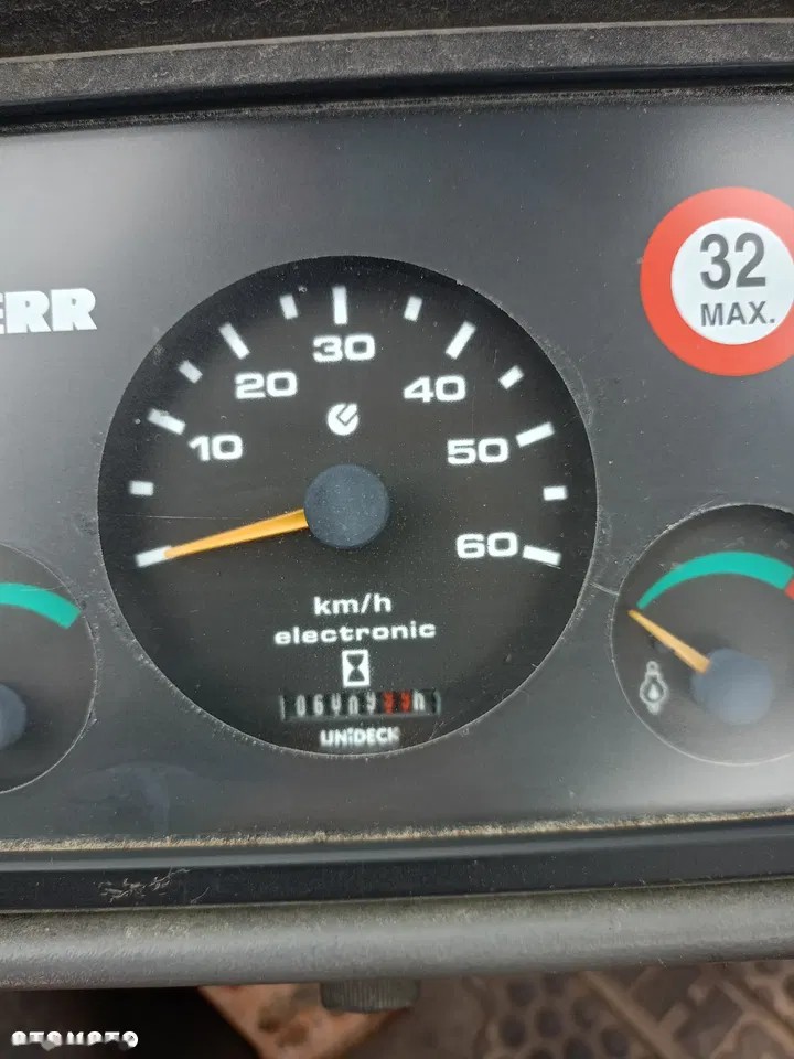 2000 Libherr 522, 6 000 mth, dovoz Skladem v EU — foto 11 z 19